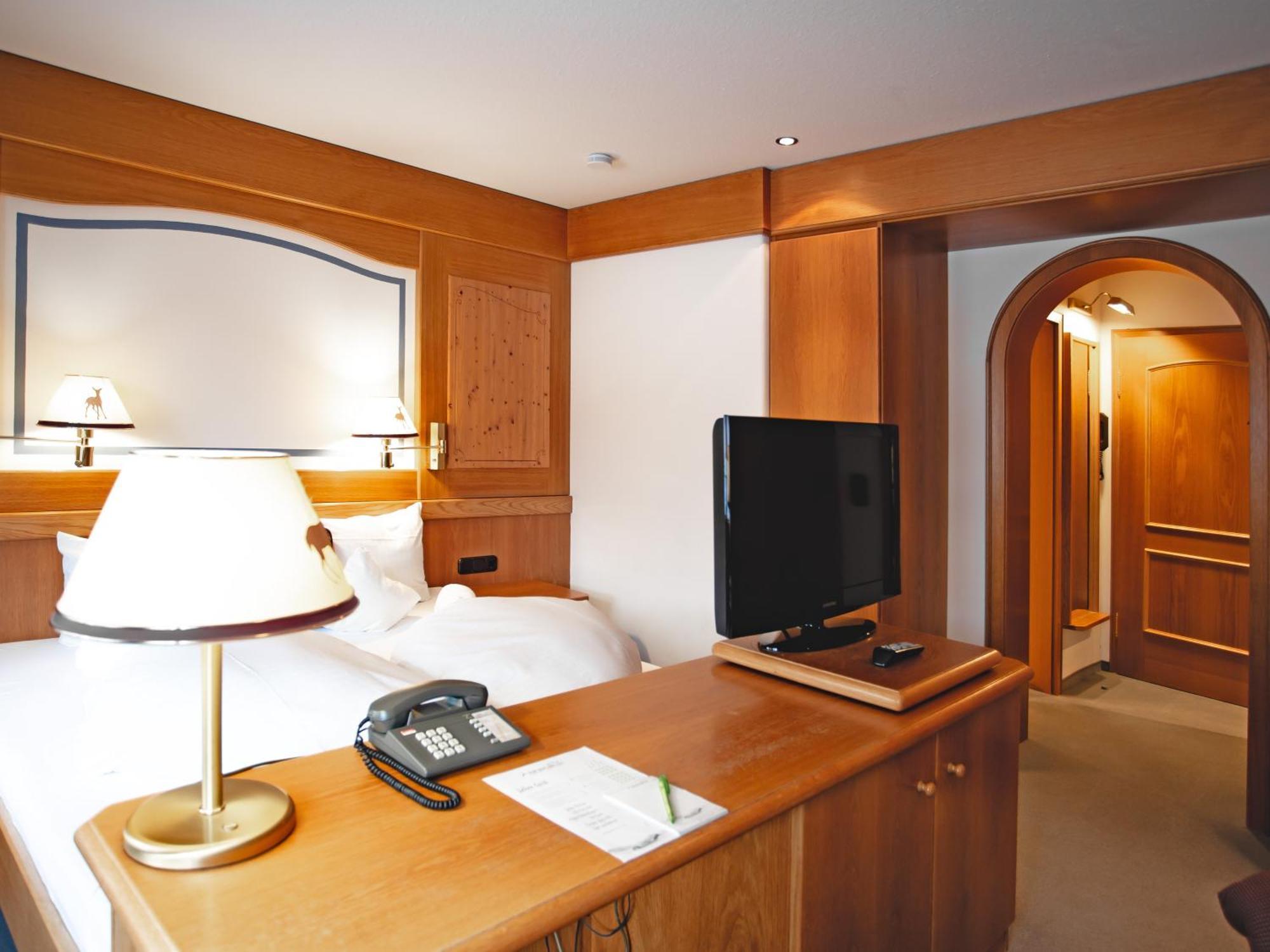 Hotel Bergruh Oberstdorf Bagian luar foto