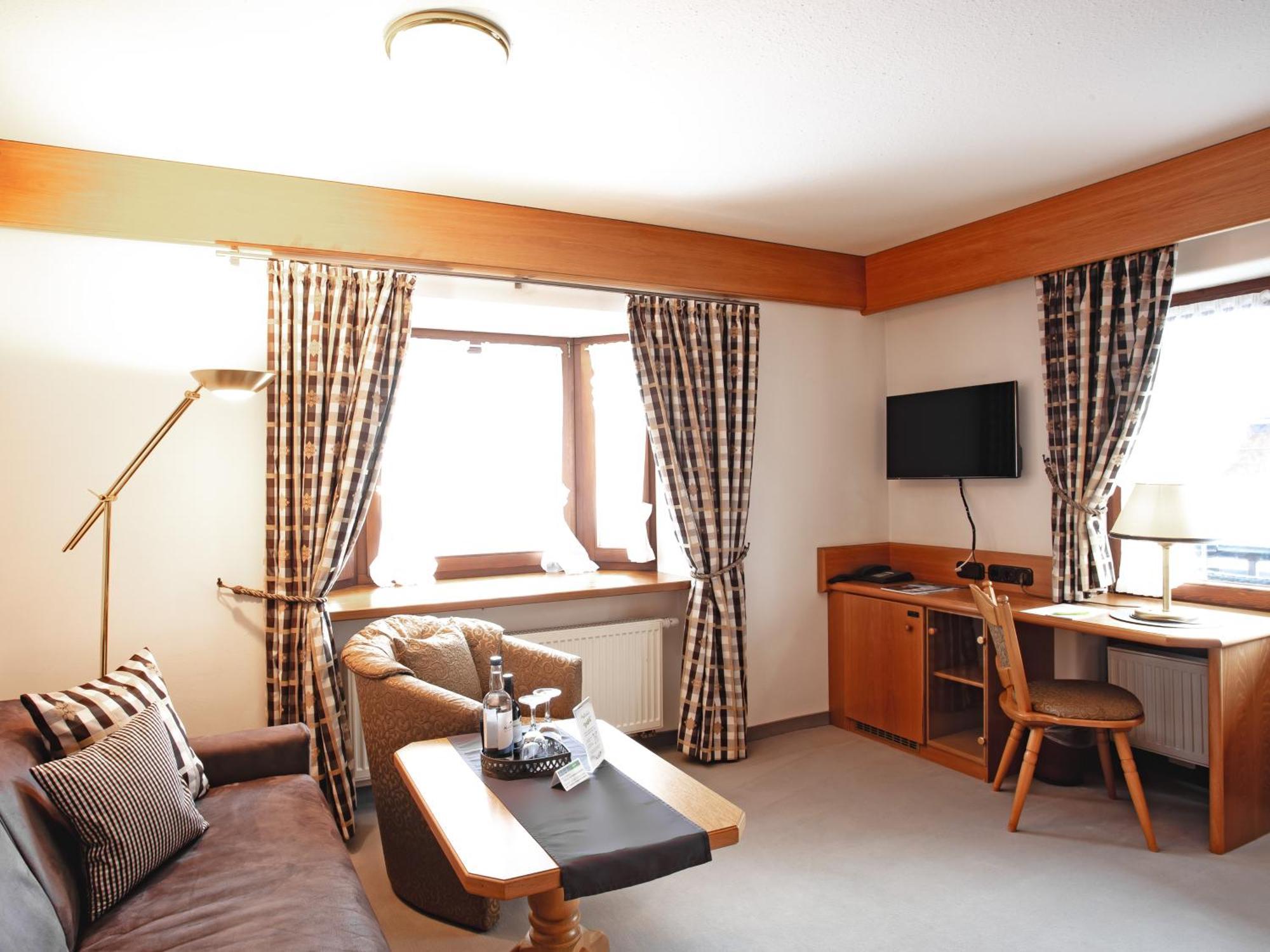 Hotel Bergruh Oberstdorf Bagian luar foto