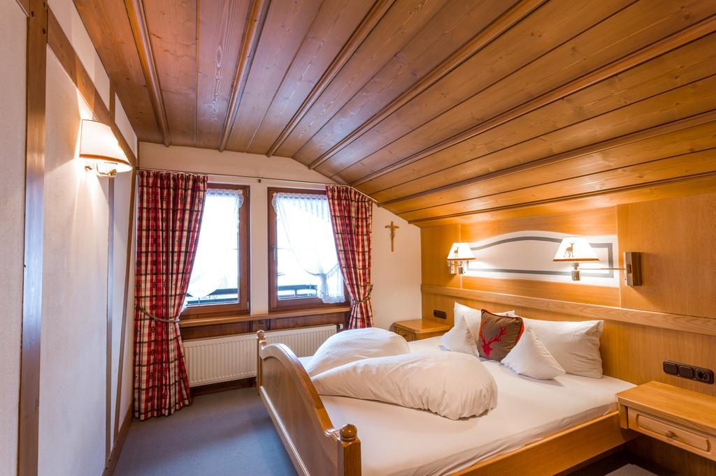 Hotel Bergruh Oberstdorf Bagian luar foto