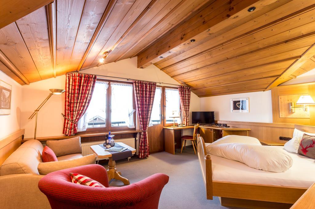 Hotel Bergruh Oberstdorf Bagian luar foto